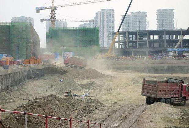 工地?fù)P塵的危害