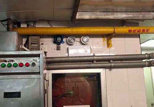 燃?xì)庠诰€(xiàn)監(jiān)測(cè)系統(tǒng)安裝現(xiàn)場(chǎng)圖