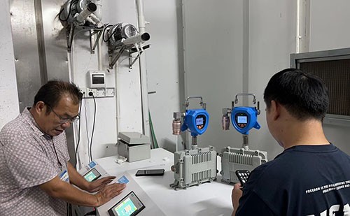 移動(dòng)式多合一氫氣探測(cè)儀